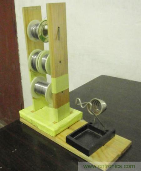 成本幾乎為零，三層錫絲架DIY