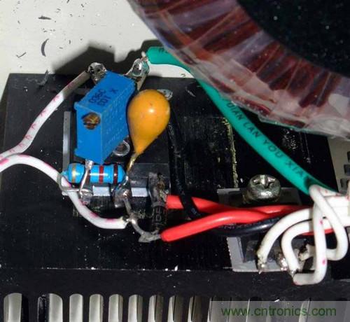 DIY穩壓電源：內部圖解