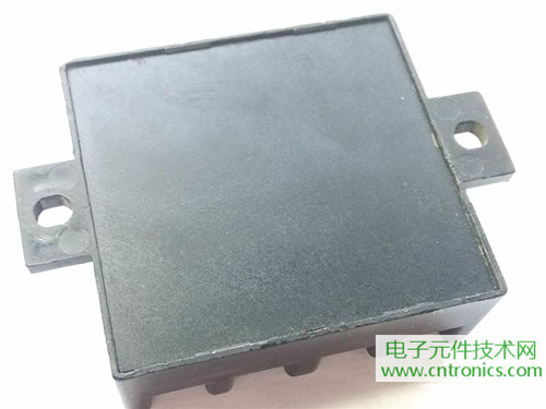 漏電保護器拆解：結(jié)構(gòu)有差異，做工不錯