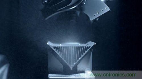 顛覆傳統設計，蘋果全新Mac Pro生產線探秘