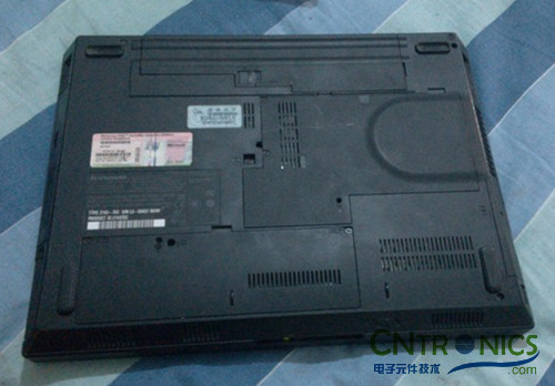 創意DIY：將筆記本大卸八塊做成臺式機！