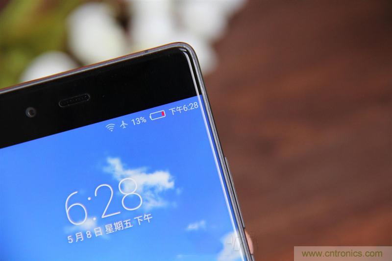 無邊框的 nubia Z9 ，一款既有驚喜，又有驚艷的智能手機(jī)