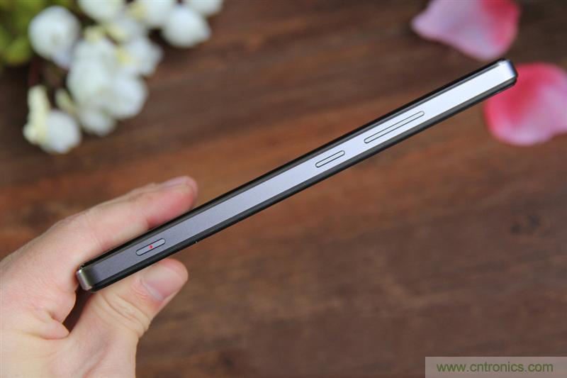 無邊框的 nubia Z9 ，一款既有驚喜，又有驚艷的智能手機(jī)