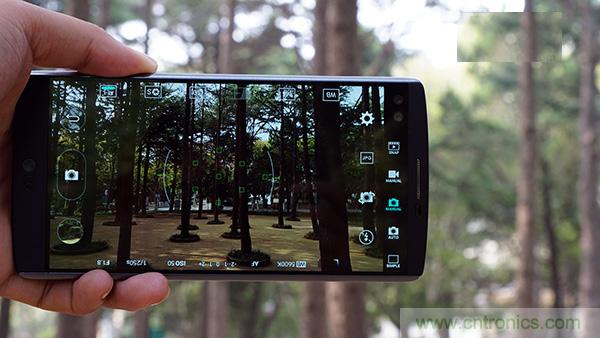 業界良心 LG V10 評測:剛毅、冷峻，不失人性化