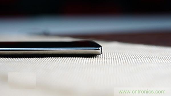 業界良心 LG V10 評測:剛毅、冷峻，不失人性化