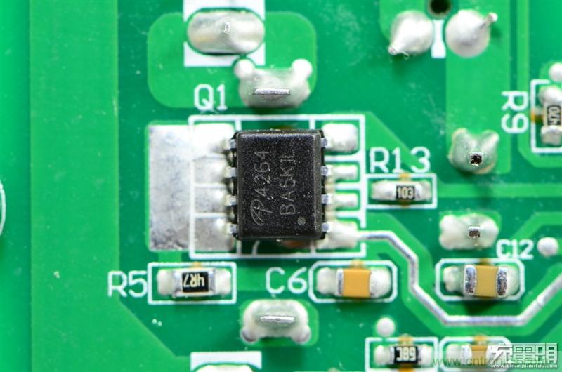 航嘉智能插線板拆解評測：看老牌機電如何&rdquo;秒殺&ldquo;后起之秀