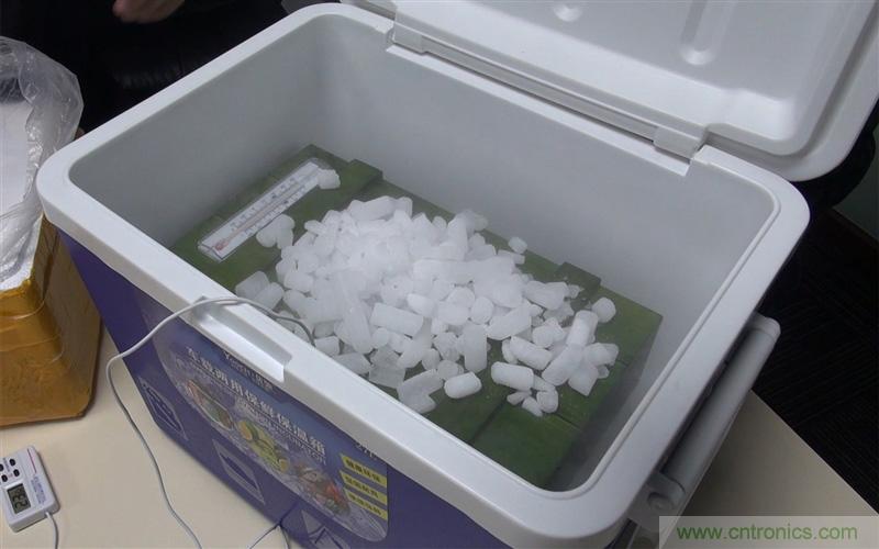 手機抗凍性能大挑戰：iPhone被完爆