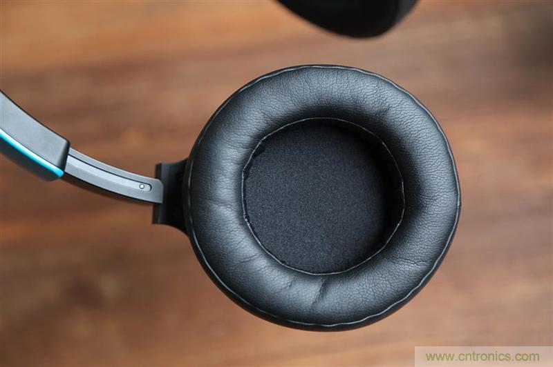 頭條哥的夢想之作！FIIL耳機能讓汪峰上頭條否？