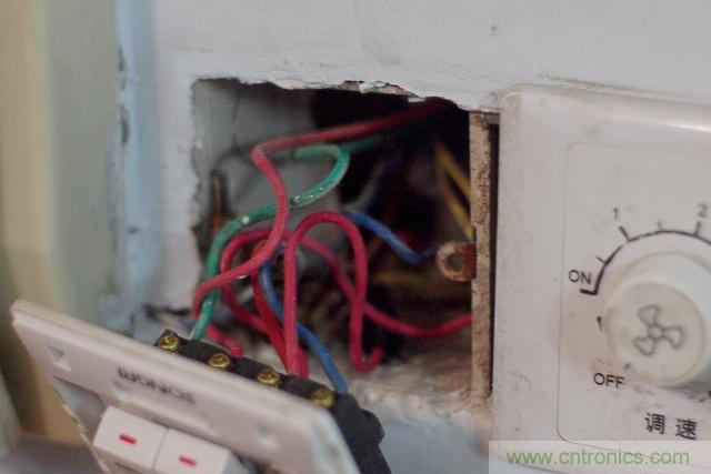 星球大戰原力釋放，無線控制易如反掌