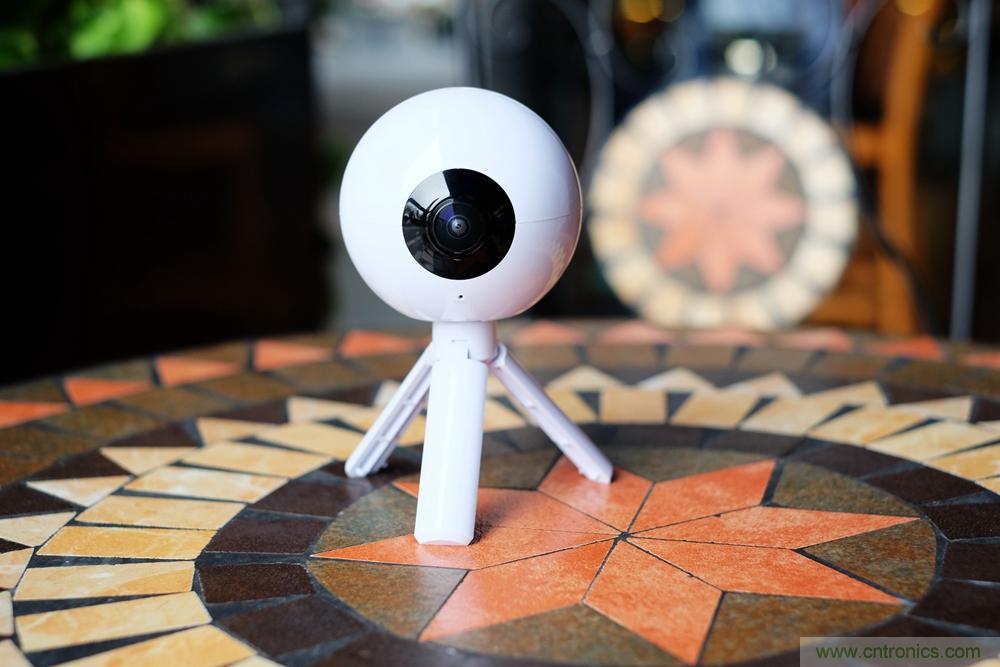 造型神似BB8，讓照片翻滾起來&mdash;&mdash;暴風(fēng)魔眼