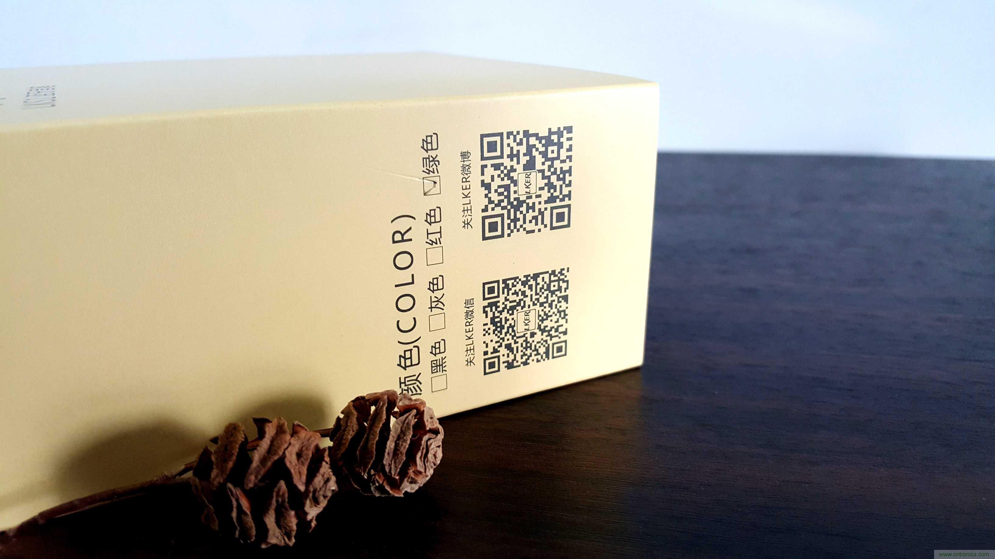 搞怪&ldquo;美人魚&rdquo;盡享靈克藍(lán)牙音箱的天籟之音！