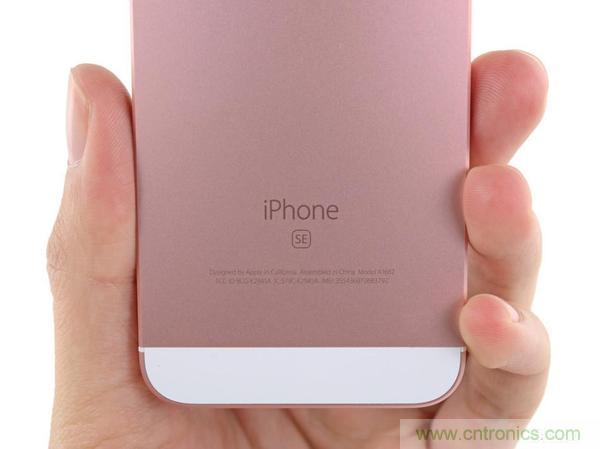 有什么地方?jīng)]有變？iPhone SE真機(jī)拆解