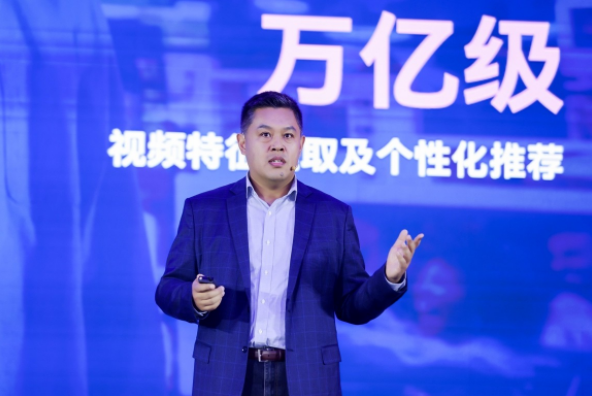 數據洪流下的算力突圍：英特爾以生態之力破局AI規模化